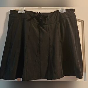 Athleta Skirt Skort Black with drawstring waist Size 12